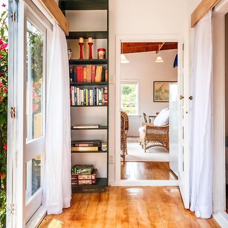 Sunshine Cottage By The Sea - Stay Waiheke Onetangi エクステリア 写真