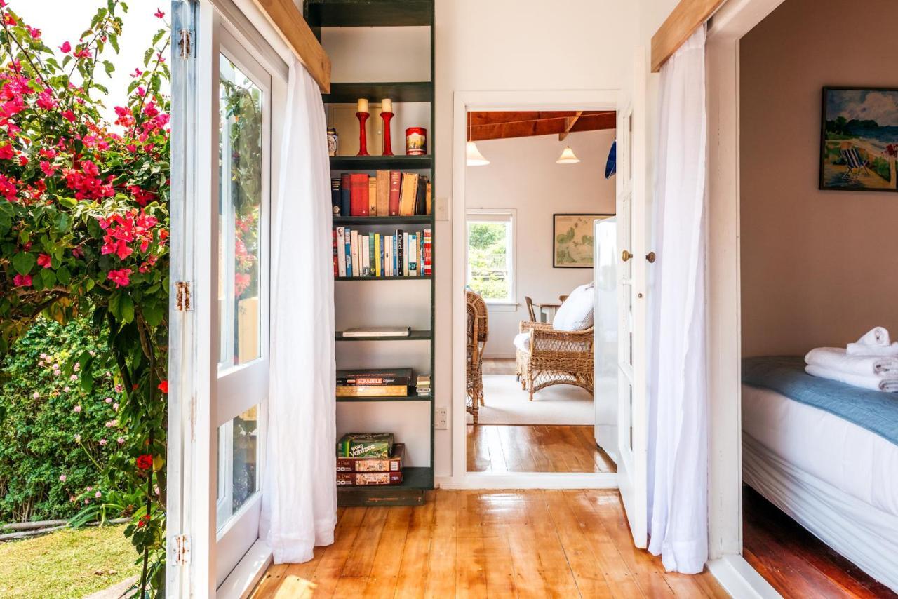 Sunshine Cottage By The Sea - Stay Waiheke Onetangi エクステリア 写真